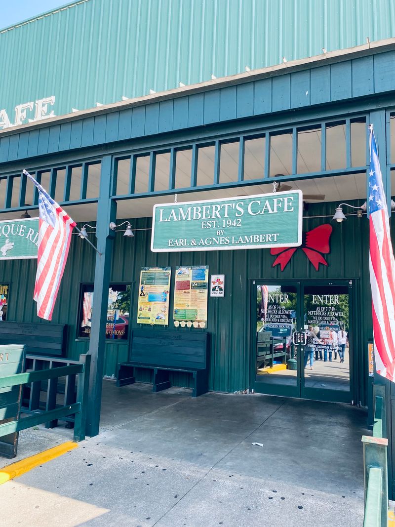 How The Diner Stays Consistent