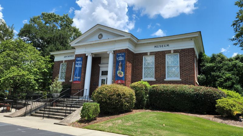 A Town That Chose Memory Over Momentum