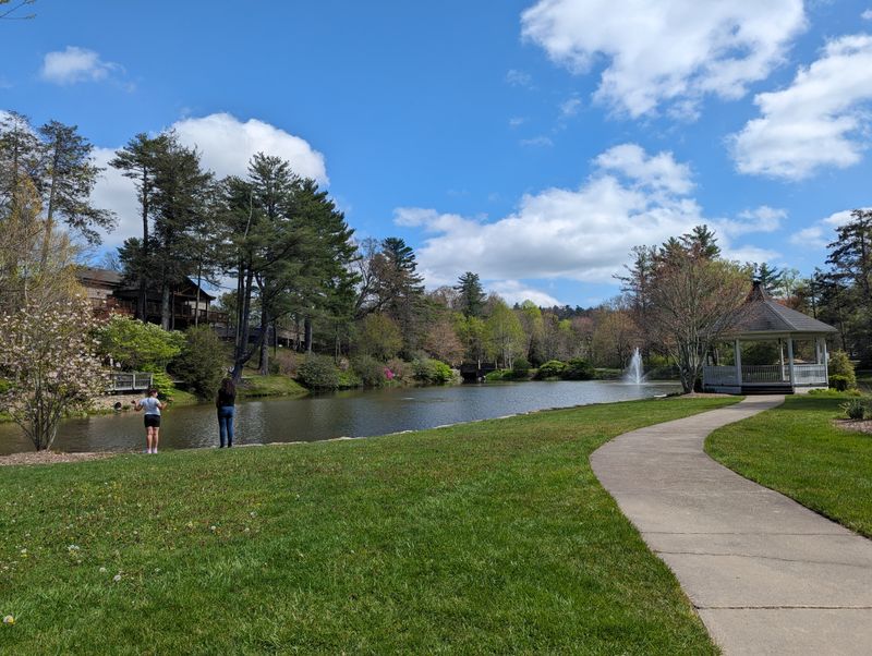 Slow Days That Feel Intentional