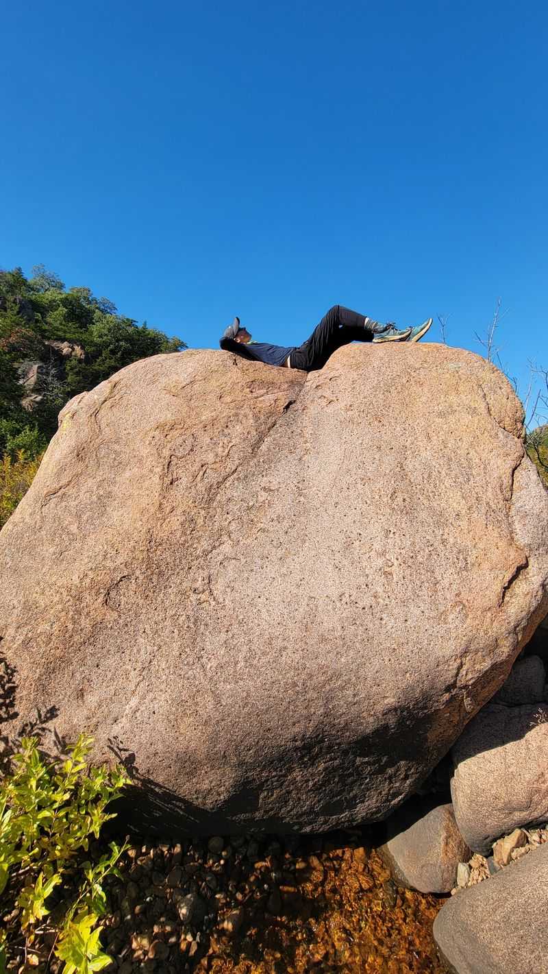 The Famous Sofa Rock Offers a Perfect Rest Stop