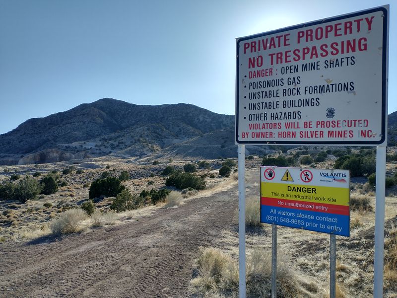 Warning Signs That This Is Not A Theme Park