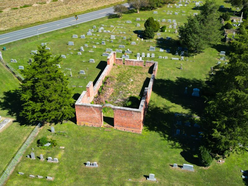 Old Brick Church at Bacon's Castle