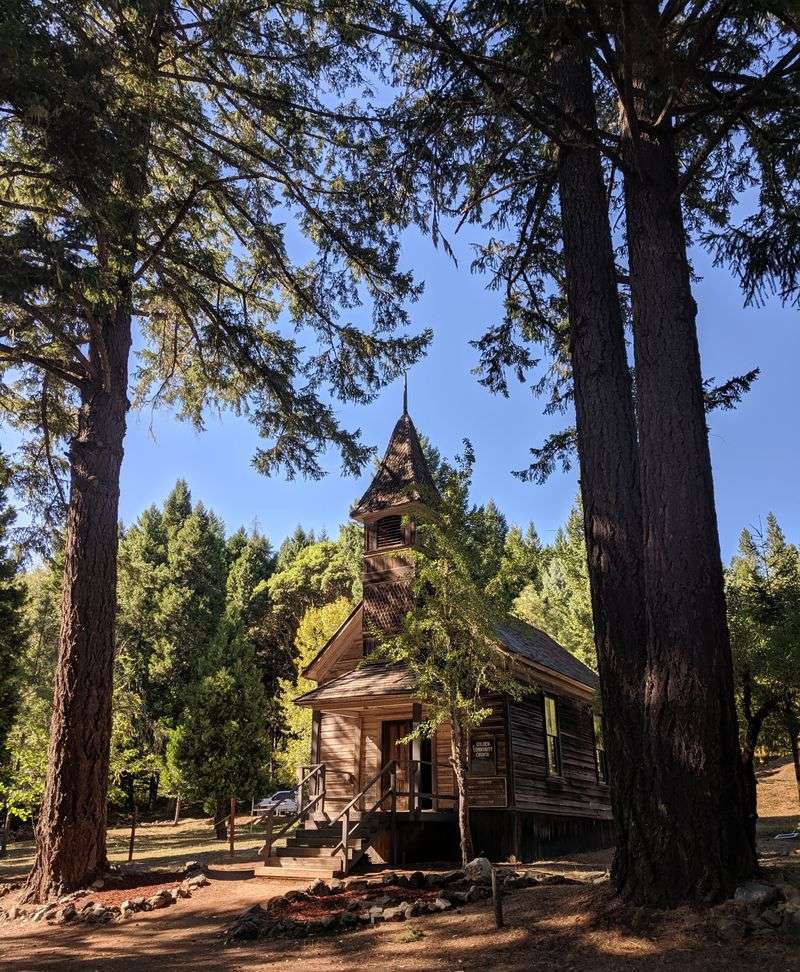 Golden Ghost Town, Josephine County
