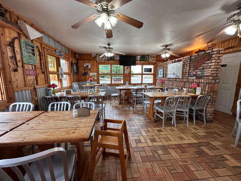 Brownsville: Vera's Backyard Bar-B-Que