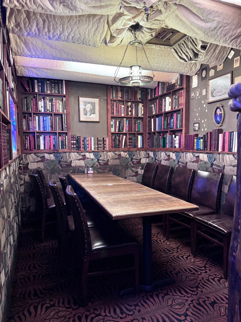 Autograph Books And Character Meet-And-Greets