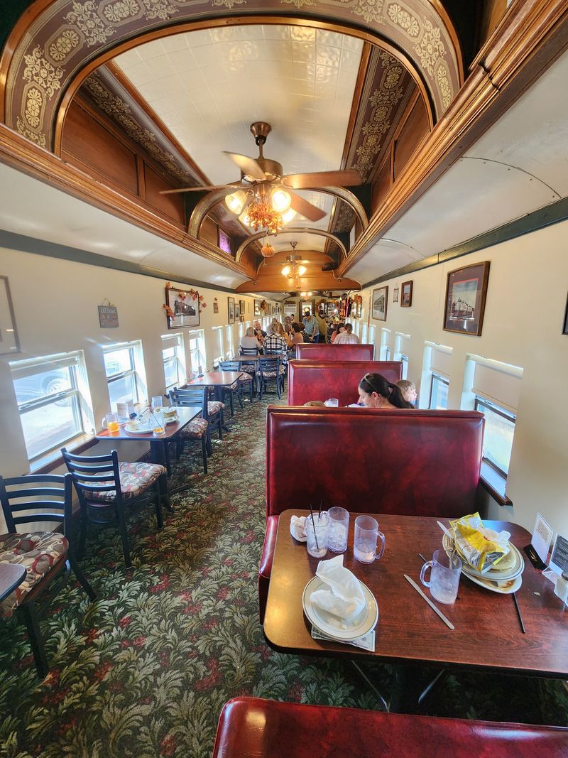 Where Meatloaf Is Still Cooked Like Lunch Actually Matters