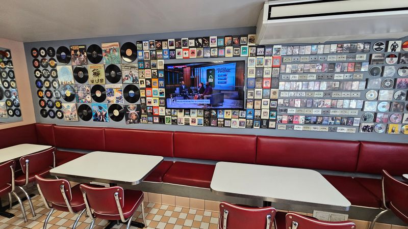 Oasis Diner (Plainfield)