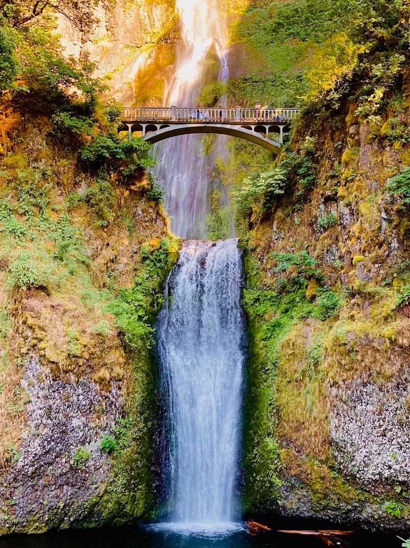 Columbia River Gorge, Multnomah Falls, Oregon