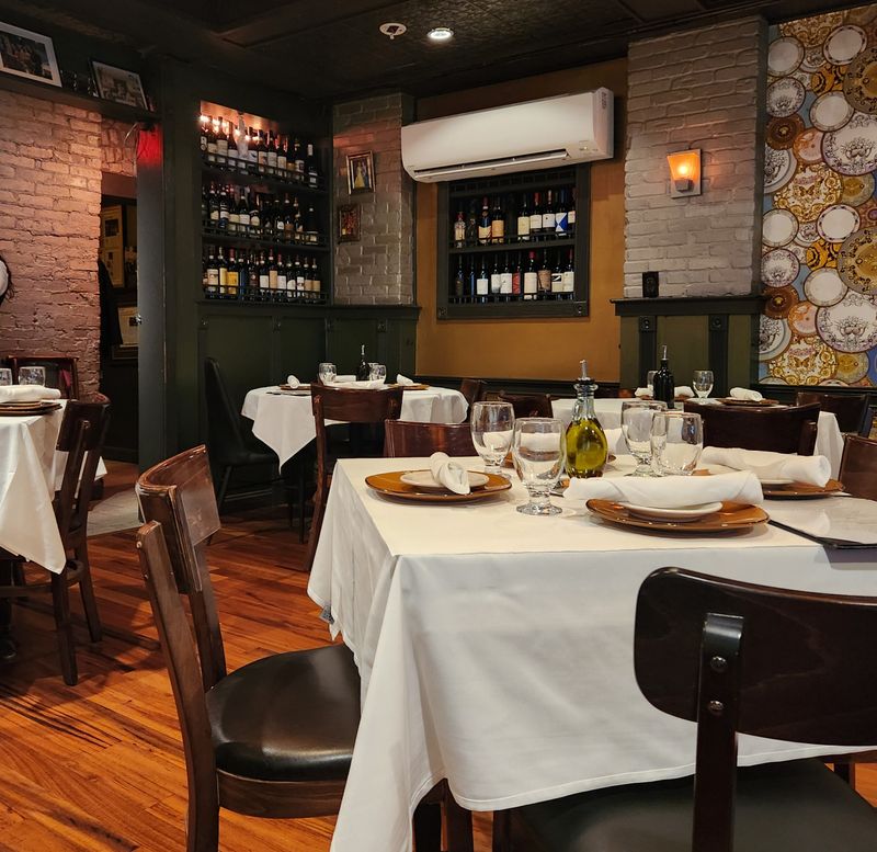 Cafe 2825, New Jersey