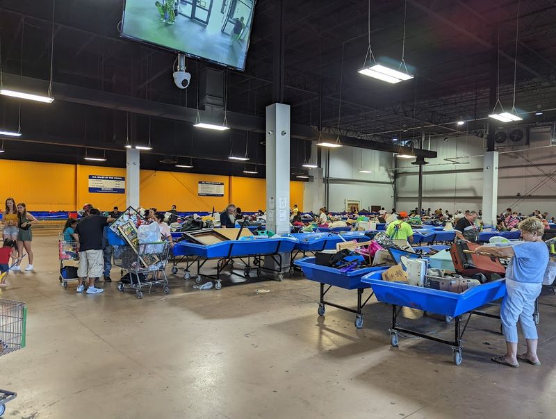 Goodwill Warehouse Outlet, Oklahoma City