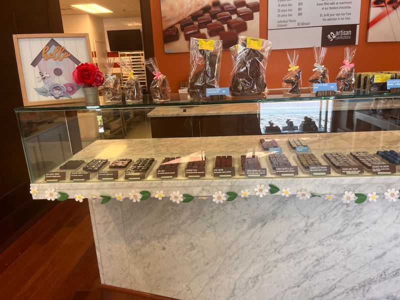 Artisan Confections, Arlington