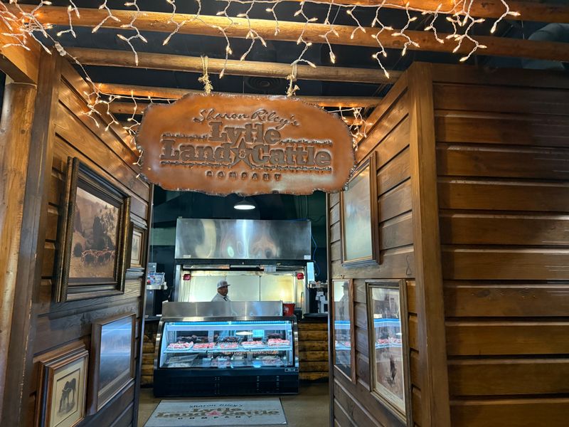 Rustic Atmosphere That Enhances the Experience