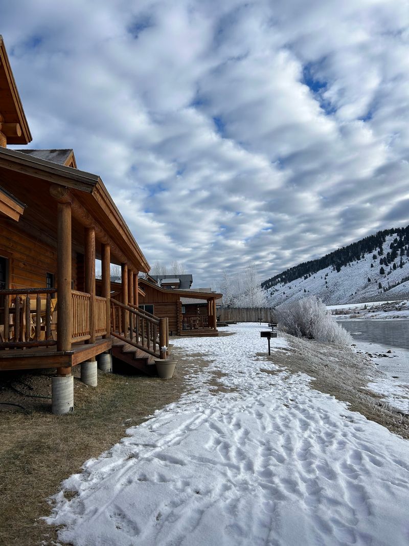 Lodges And Cabins Built For Cold Nights And Early Mornings