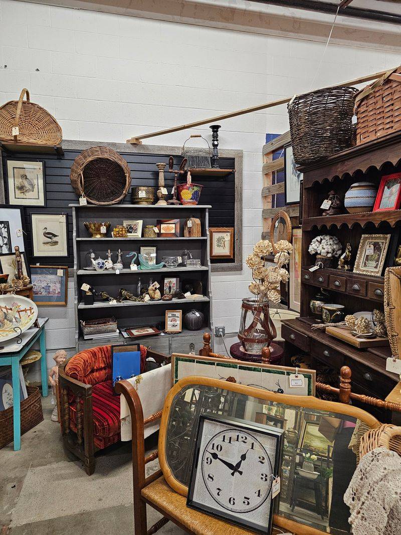 Vendor Booths That Feel Like Individual Museums