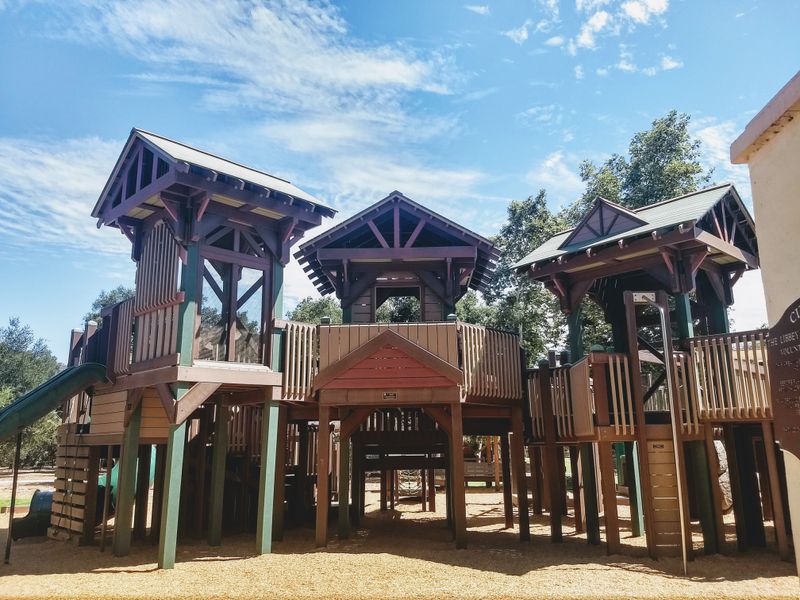 An Outdoor Bowl That Makes Music Feel Close Up