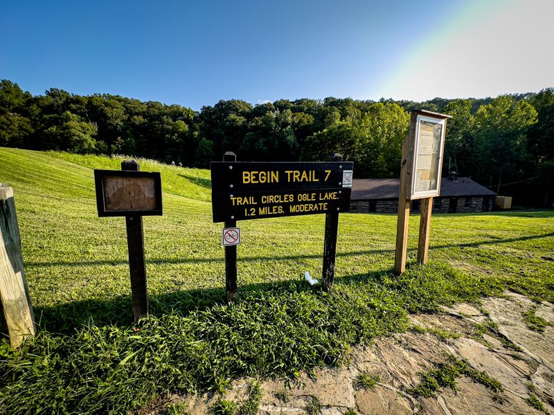 Well-Maintained Facilities and Clear Trail Markers