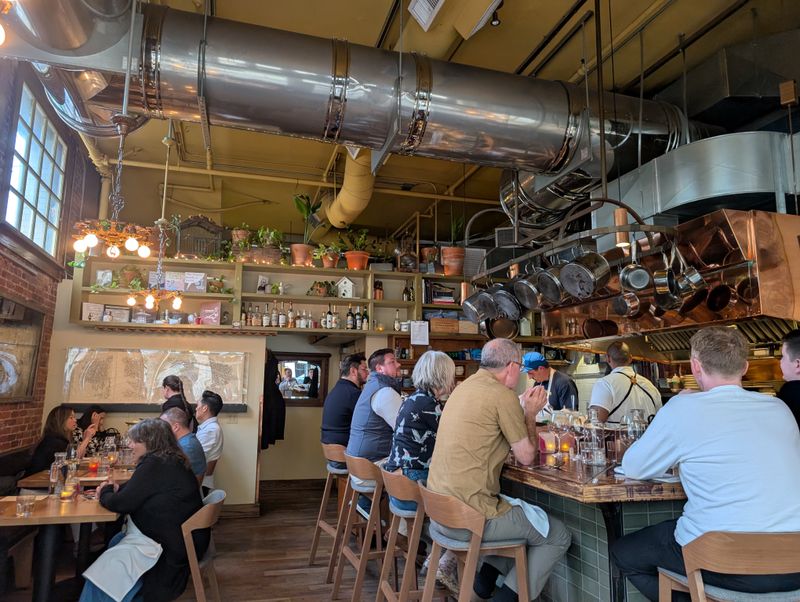 Service That Balances Knowledge With Warmth