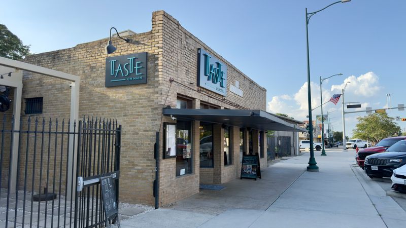 Taste on Main, Texas