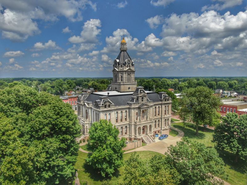 Historic Downtown Square and Courthouse