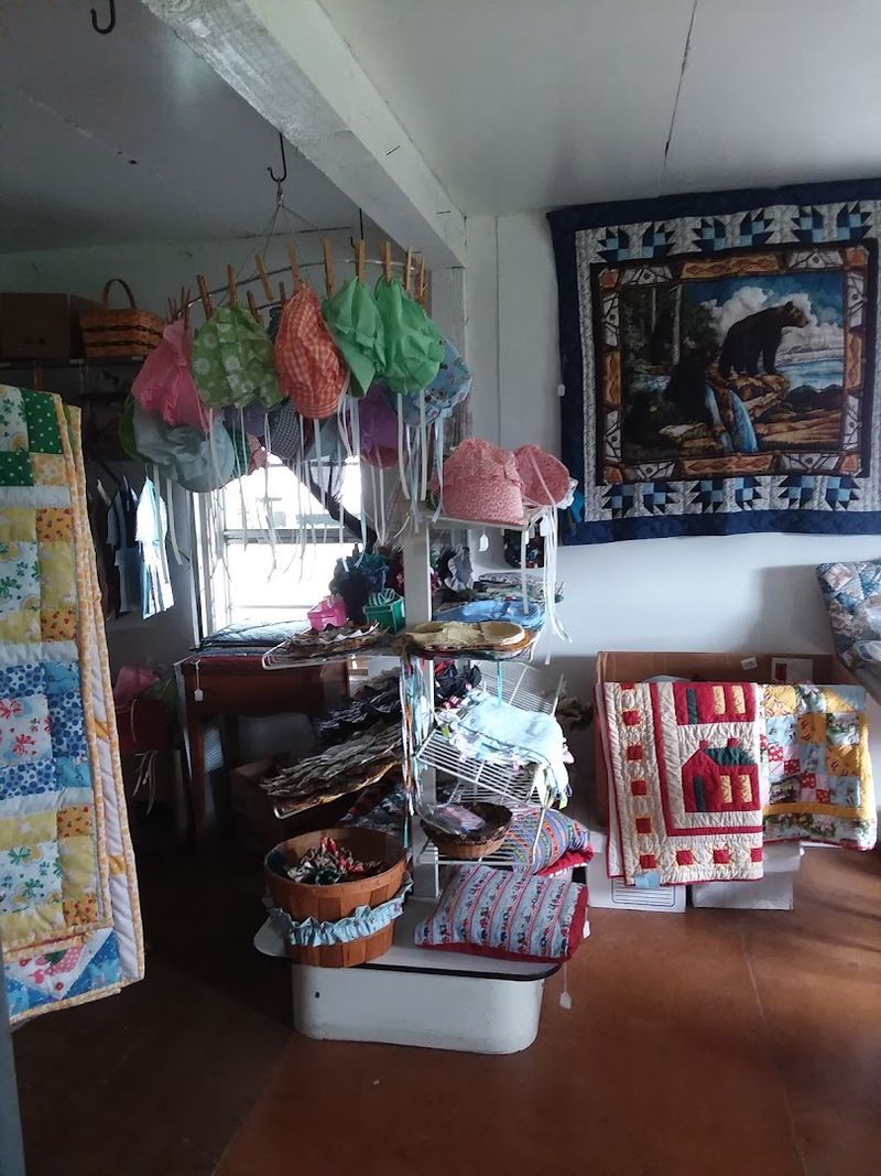 Hostetler’s Quilt Shop