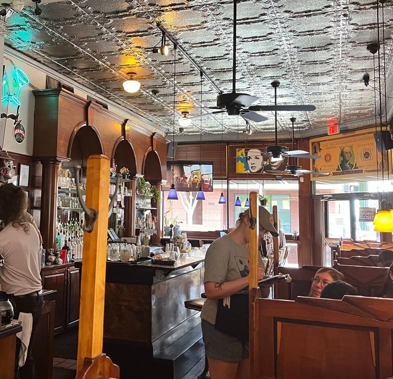 Service That Balances Speed With Genuine Care