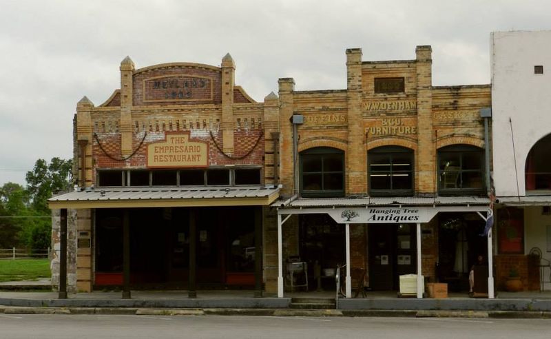 Historic Downtown District: Small Town Charm Preserved