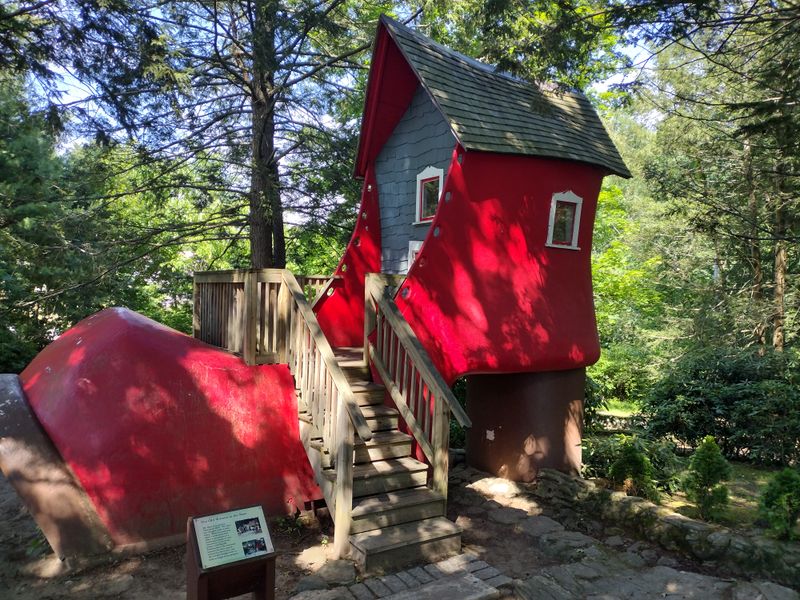 Benson’s Wild Animal Farm, The Place Behind The Legend