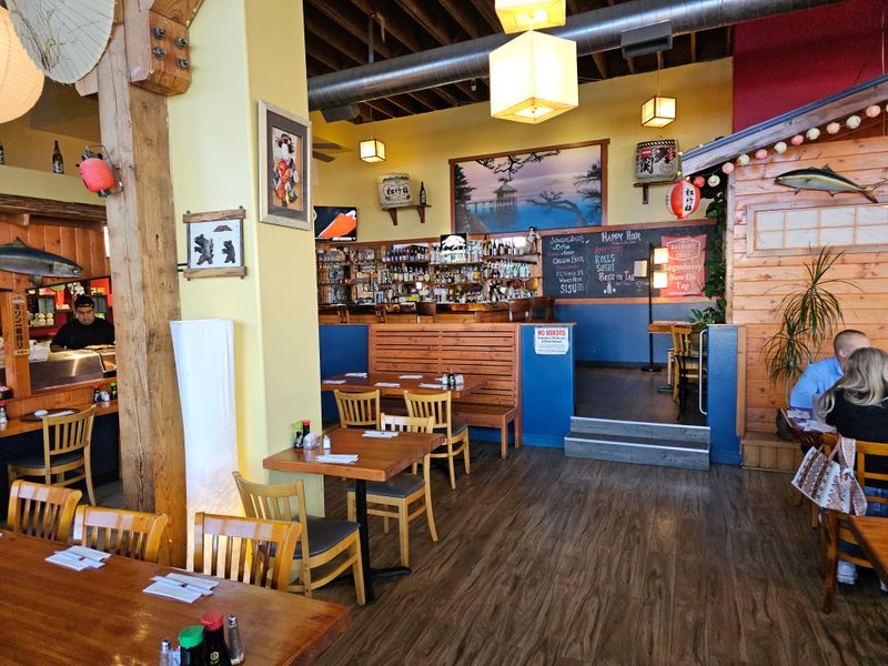 Tora Sushi Lounge (Seaside)