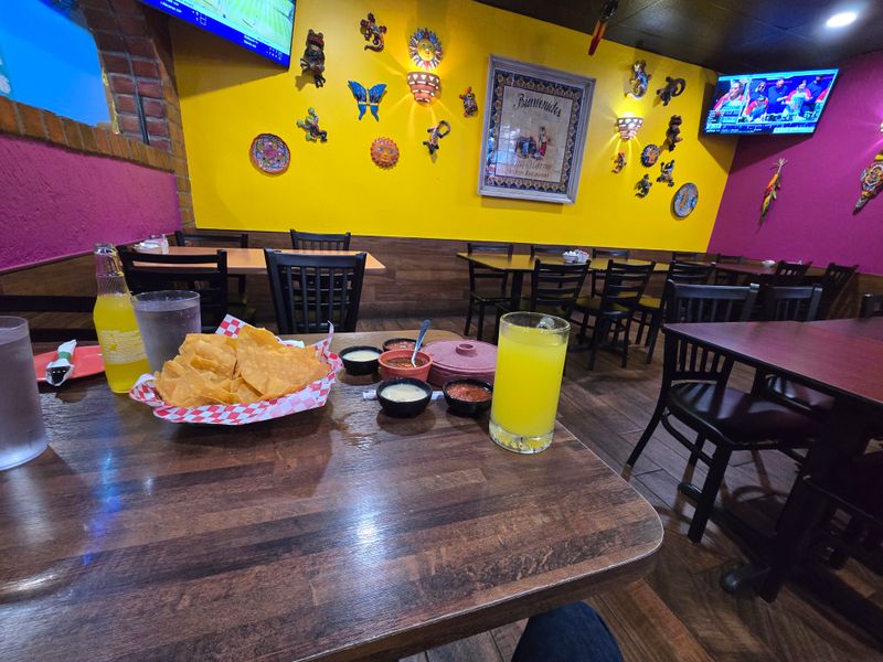 Decor That Tells Stories Without Saying a Word