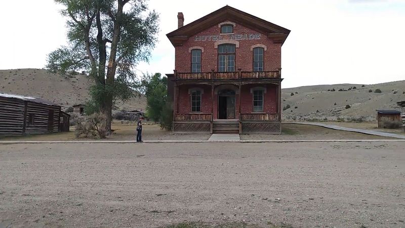 Visitor Center Tips, Tours, And The Best Time To Go