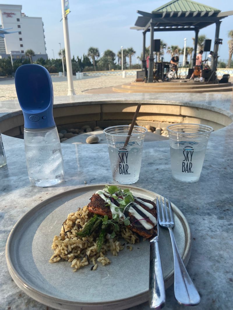 Breakfast Service That Surprises