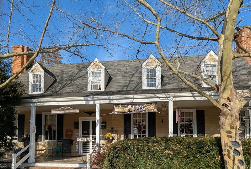 Old Chickahominy House (Williamsburg)