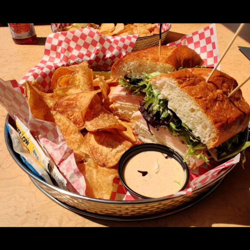 Food And Drinks Onboard, What’s Worth Ordering