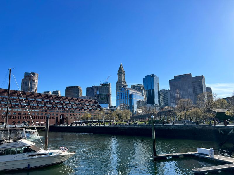 How To Enjoy The Views Without Adding To The Chaos