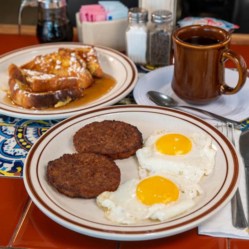 Coffee Culture and Endless Refills