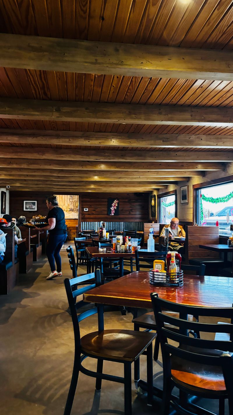 Lumber Yard Cafe, Texas