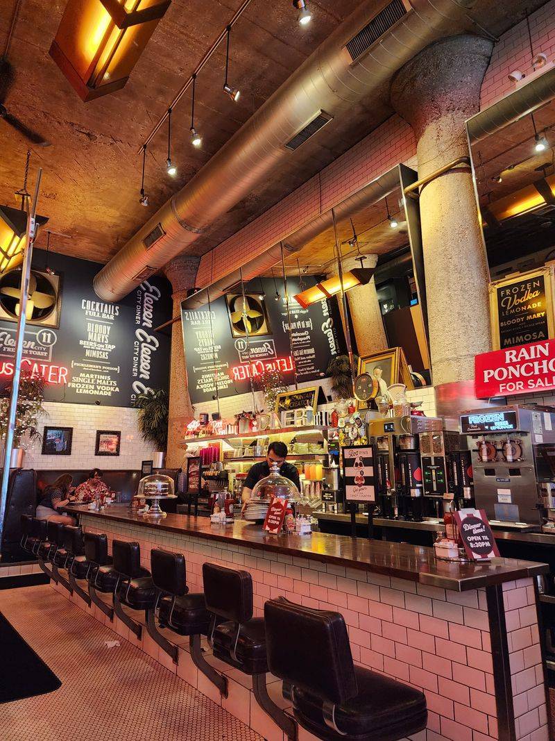 Classic Diners Deliver Winter Comfort