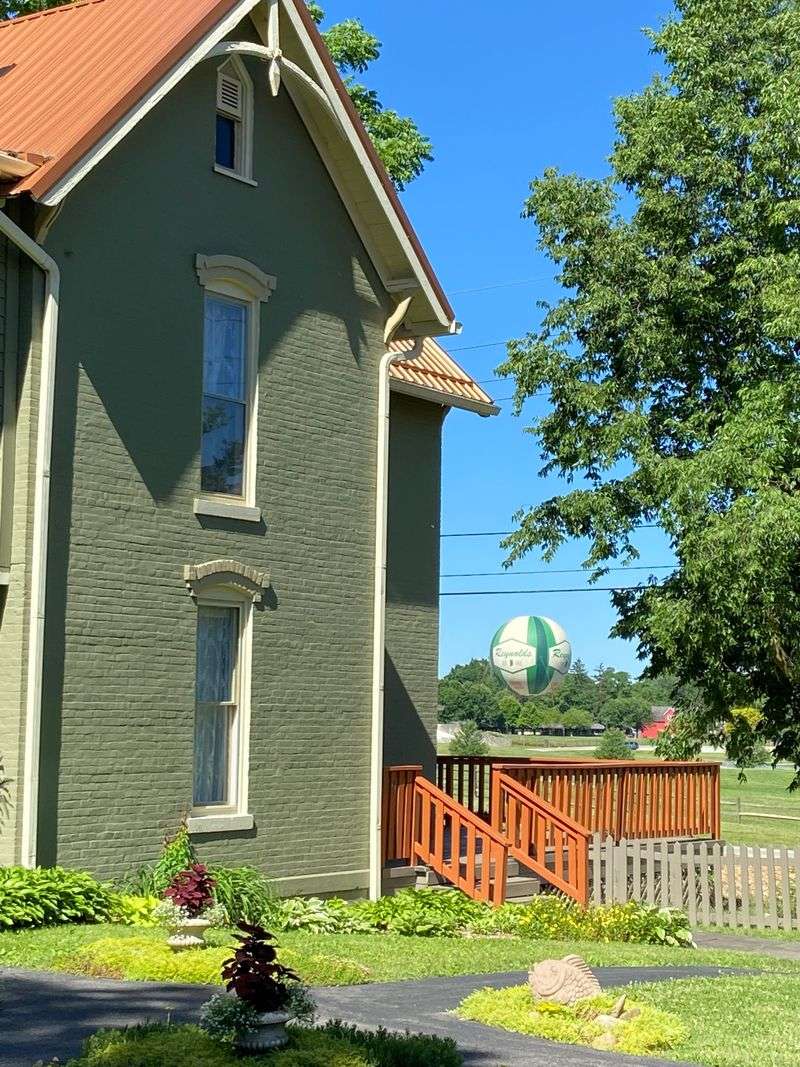 Perfect Location for Exploring Northern Indianapolis