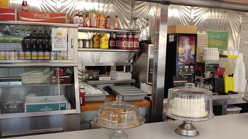 Oasis Diner - Plainfield