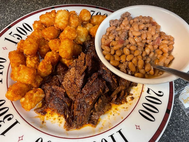 Linder's Tavern On Main