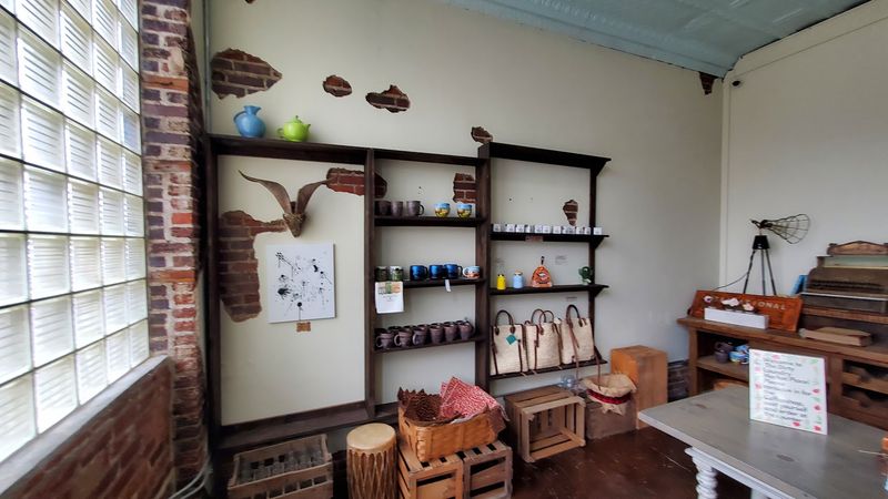 Sunday Brunch In A Former Laundromat