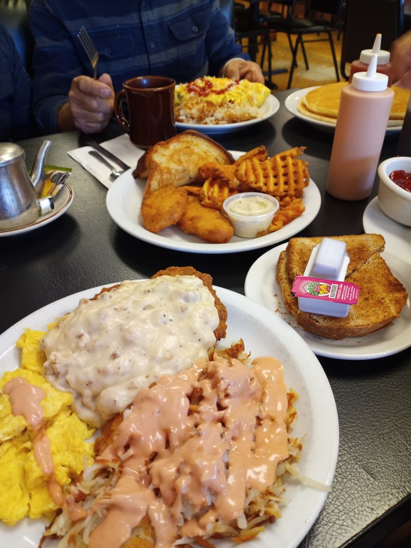 A Detour Through Rupert For Old-School Lunch Energy
