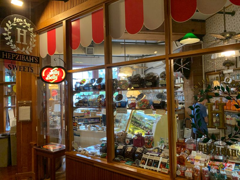 Hepzibah’s Sweet Shoppe
