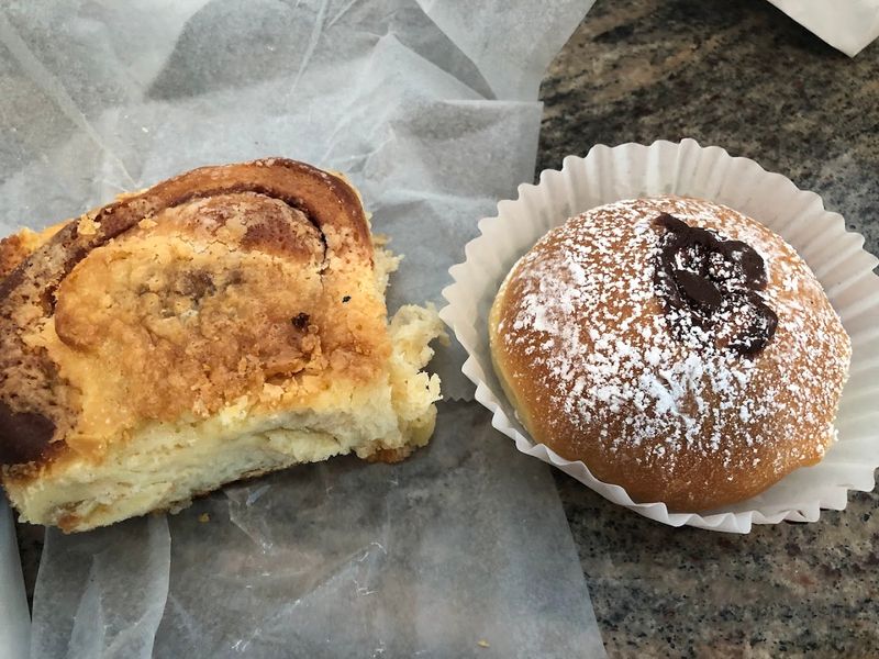 Cozy Cafes and Local Coffee Culture