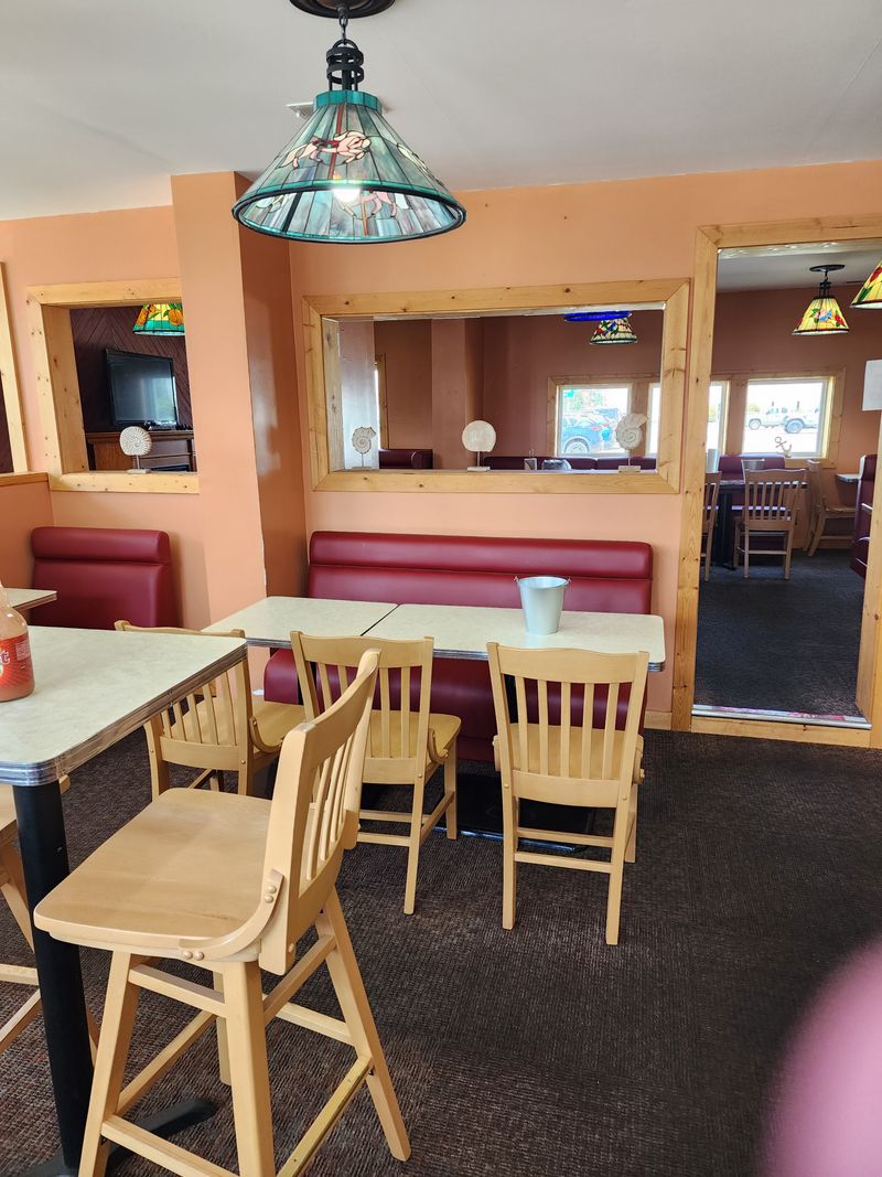 Parker's Seafood Kitchen - 525 S Branson St, Marion, IN 46953