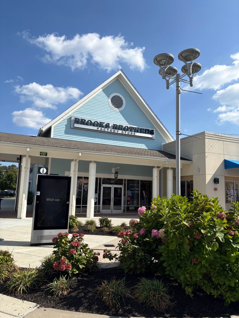 Polo Ralph Lauren Outlet Brings Preppy Style Within Reach