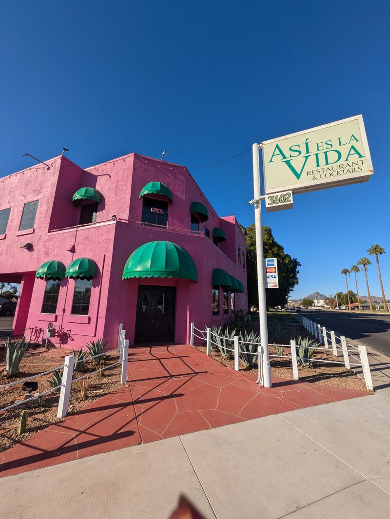 Asi Es La Vida Restaurant