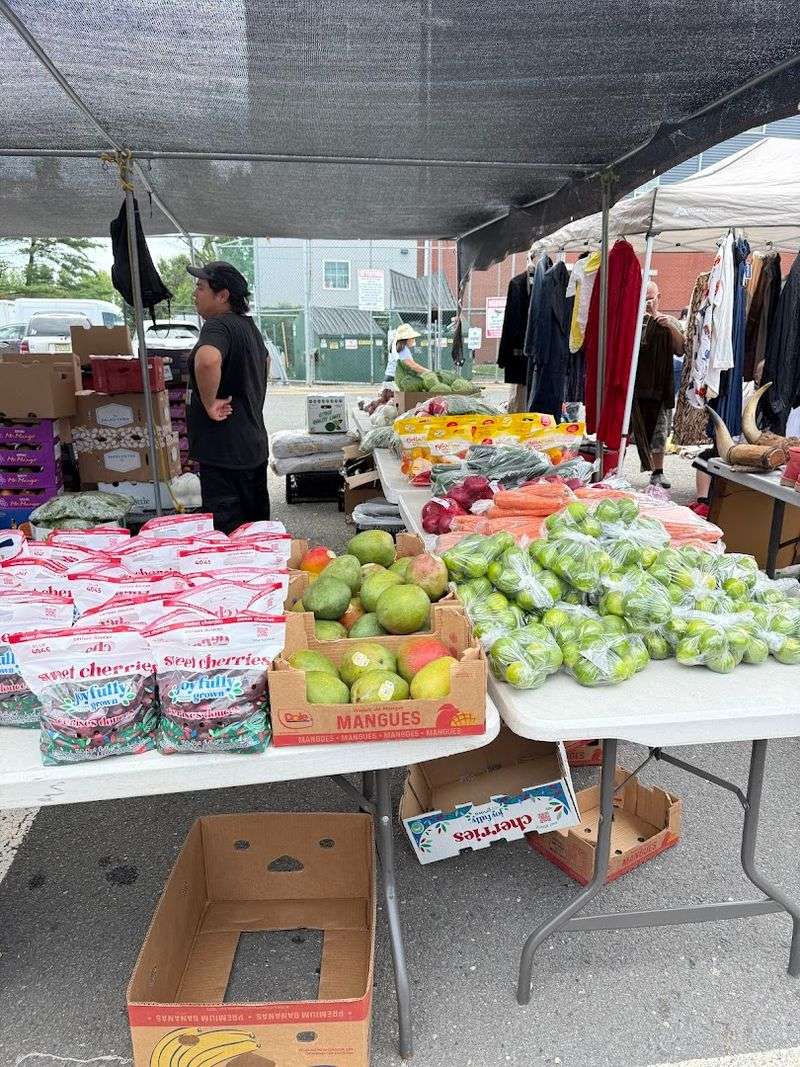 The Food Vendors Are a Hidden Highlight