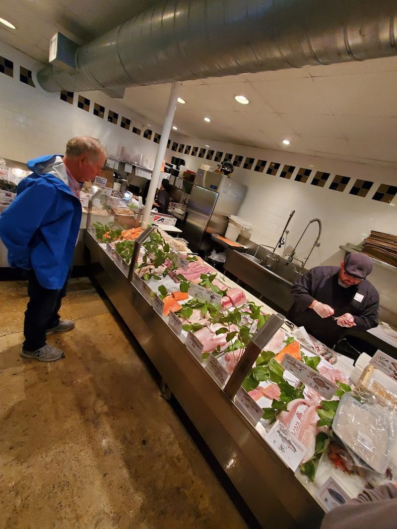 A Market Built on Trust and Longtime Loyalty