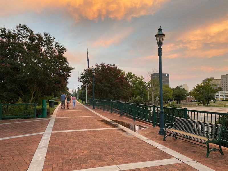Augusta Riverwalk (Augusta)